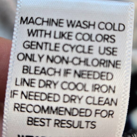 630-12 Torrid Super Soft Knit Floral Babydoll Blue Off Shoulder Top Size 1 (14/1 - Picture 14 of 14